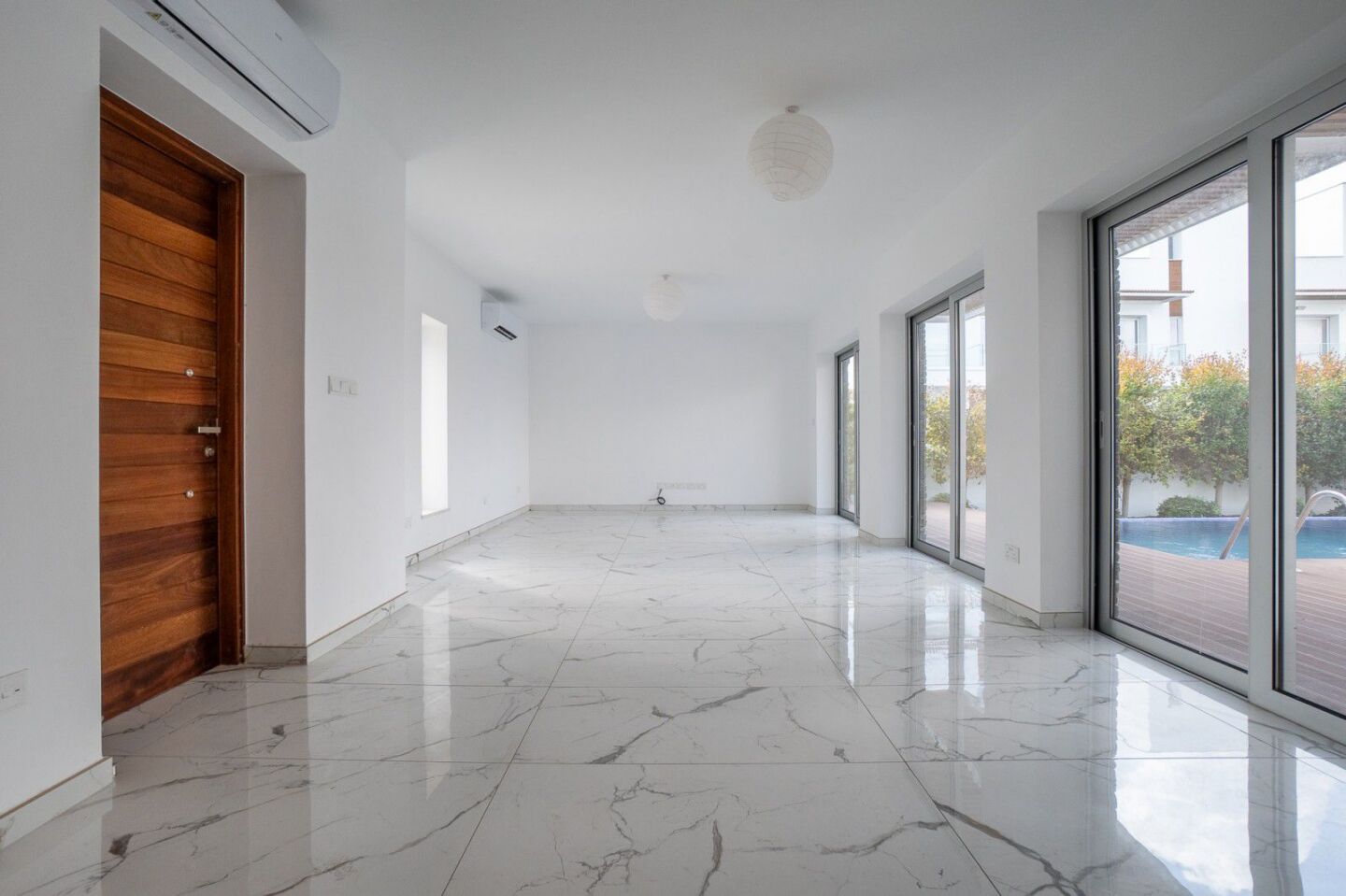 Luxury 6-Bedroom Beach Front Villa with Sea View Panorama