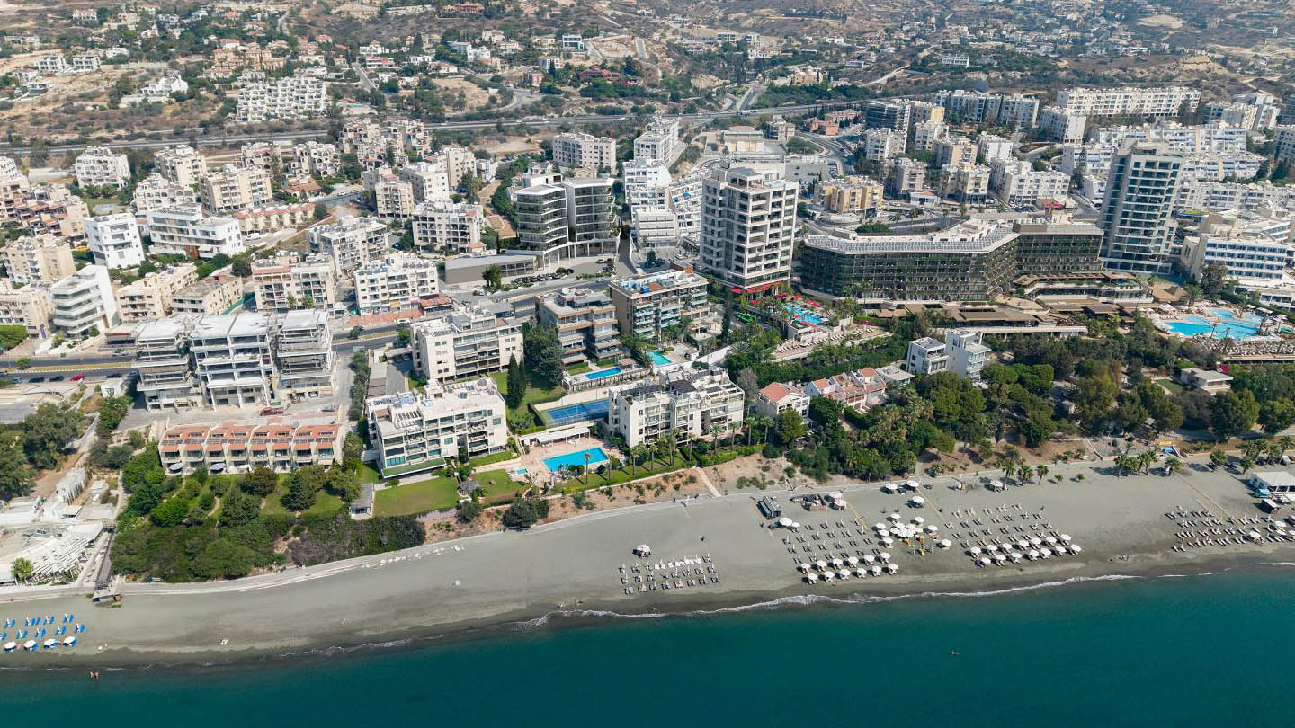 Two-Bedroom Apartments in a Prestigious Residence by the Sea