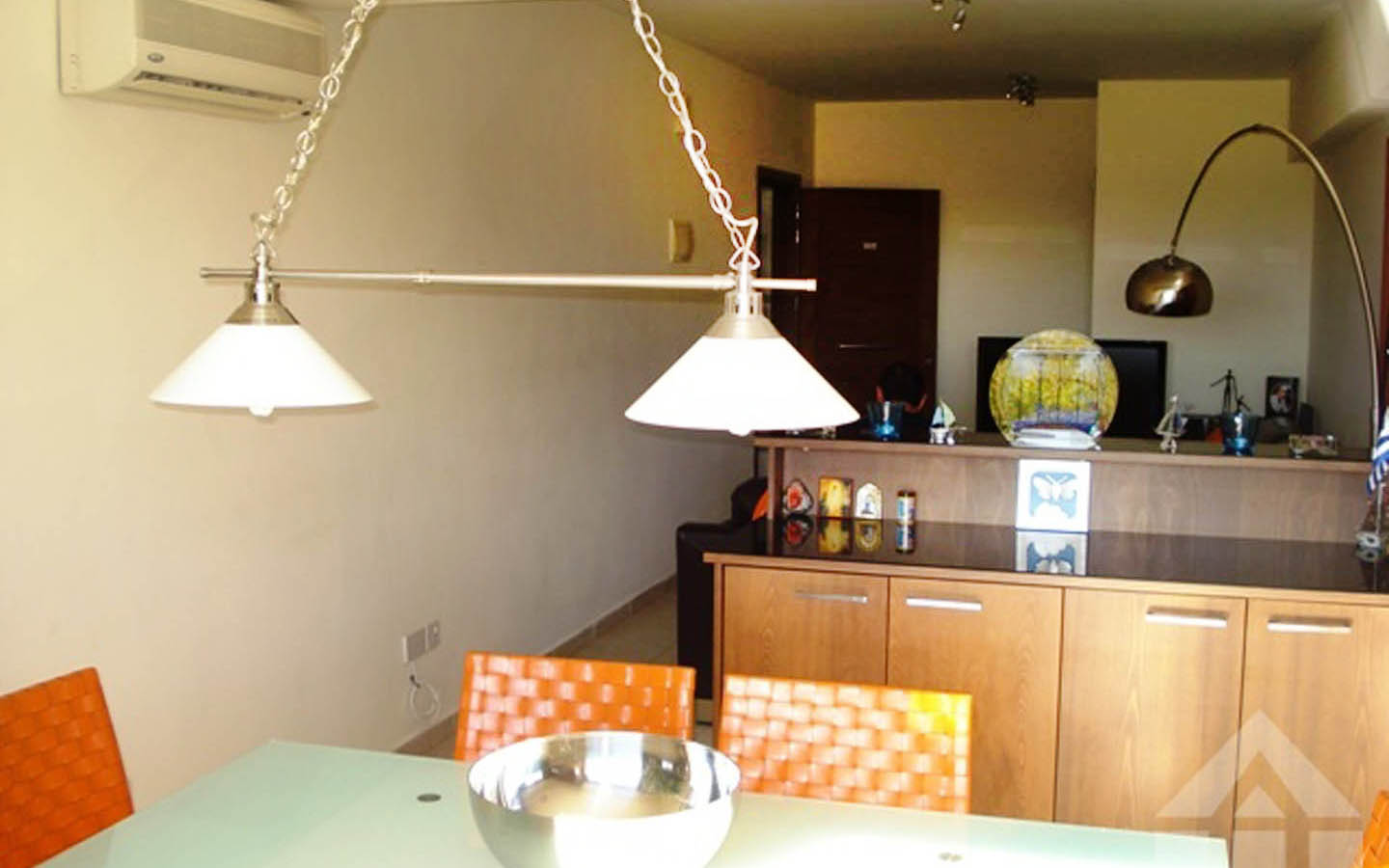 3-Bedroom Apartment Opposite a Green Area