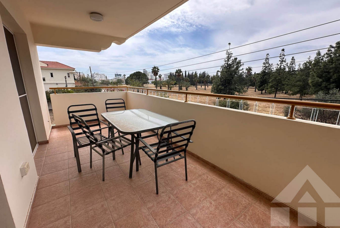 3-Bedroom Apartment with a Spacious Balcony and Views of Green Surroundings