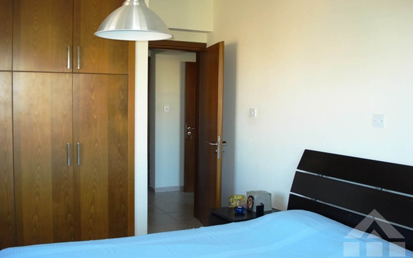 3-Bedroom Apartment Opposite a Green Area