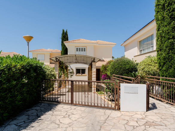 3-Bedroom Beachfront Villa with Swimming Pool