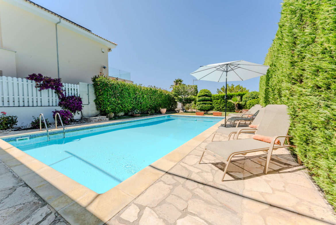 3-Bedroom Beachfront Villa with Swimming Pool