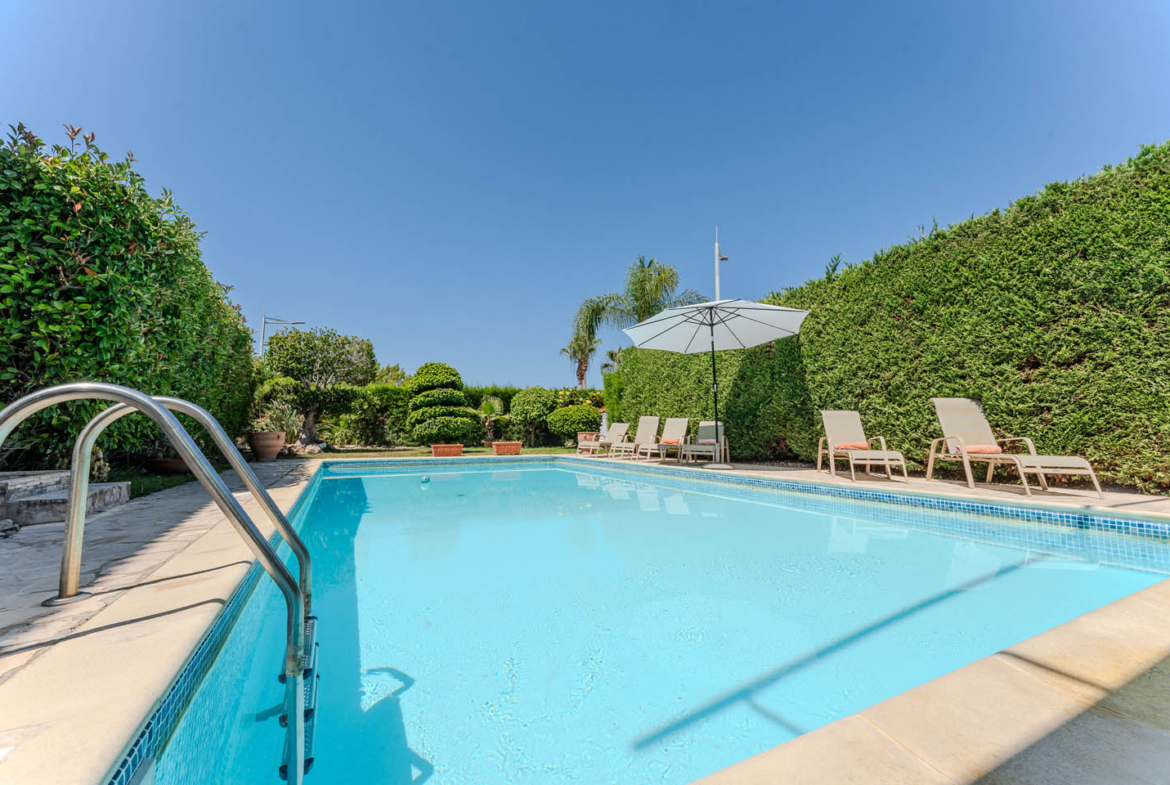 3-Bedroom Beachfront Villa with Swimming Pool