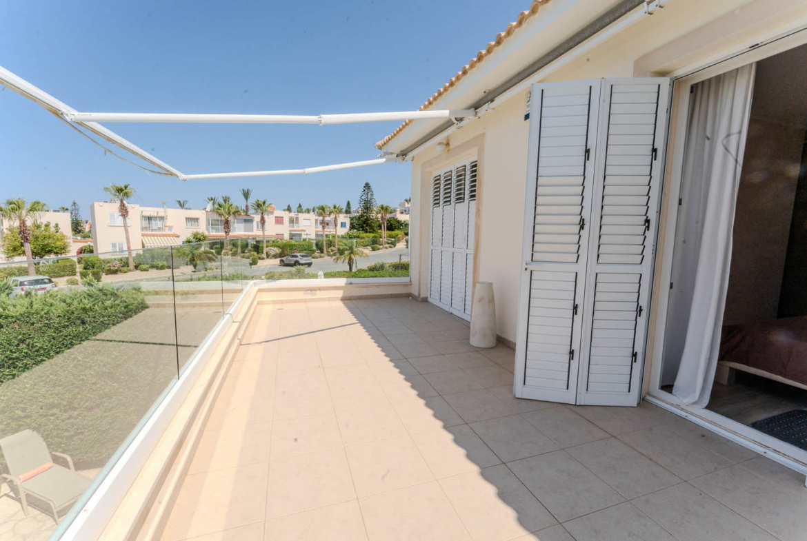 3-Bedroom Beachfront Villa with Swimming Pool