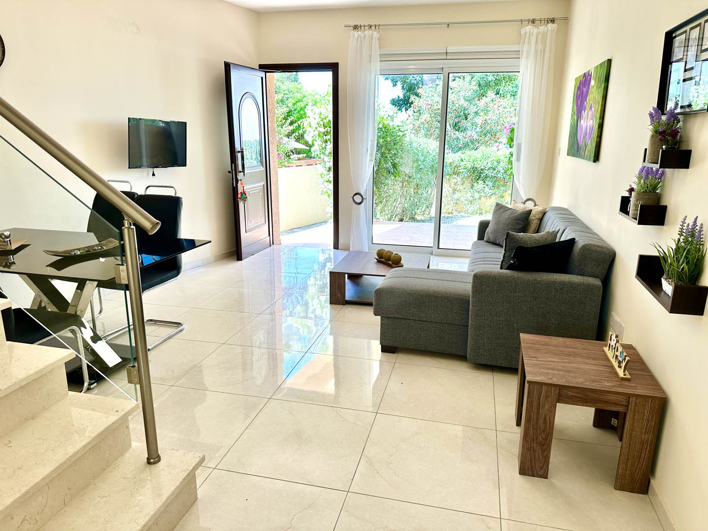 A 3-bedroom villa, radiating an atmosphere of lightness and harmony