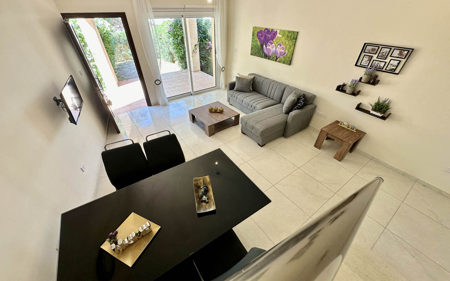 A 3-bedroom villa, radiating an atmosphere of lightness and harmony