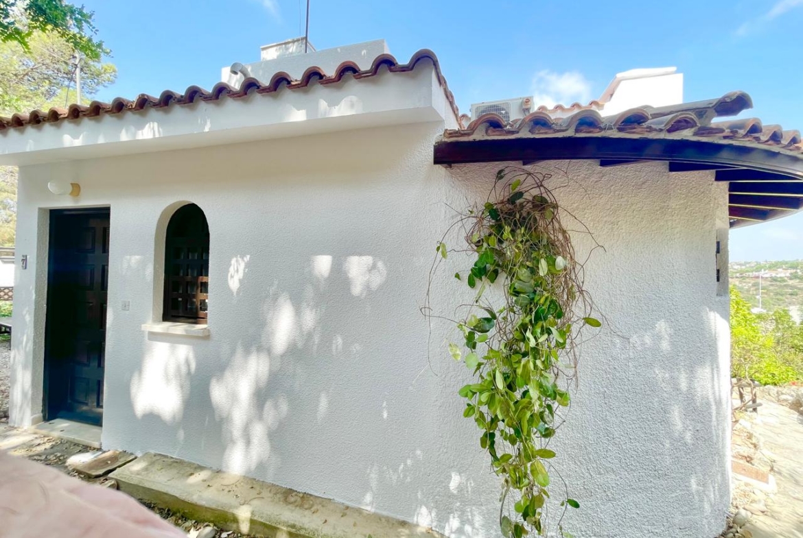 2-Bedroom Villa with a Separate Studio Space