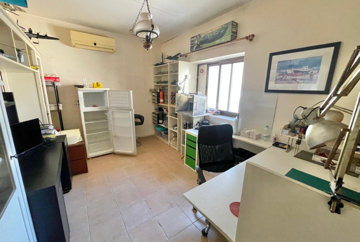 Two stone bungalows with 5 bedrooms on one plot
