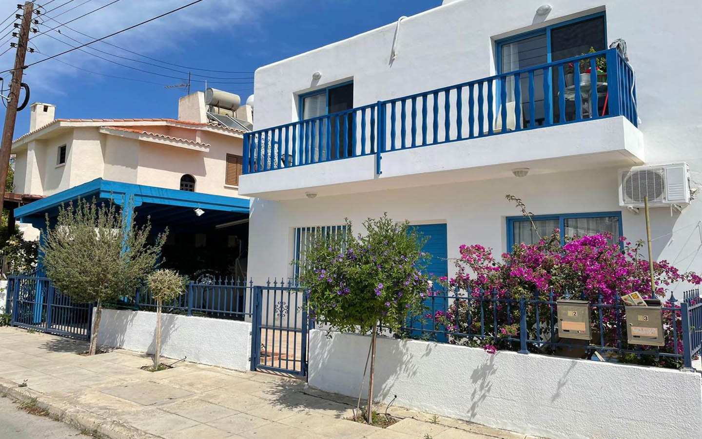 key-ready-ground floor-apartment-for-sale-paphos-cyprus12 3-Bedroom Apartment Divided into Two Separate Apartments