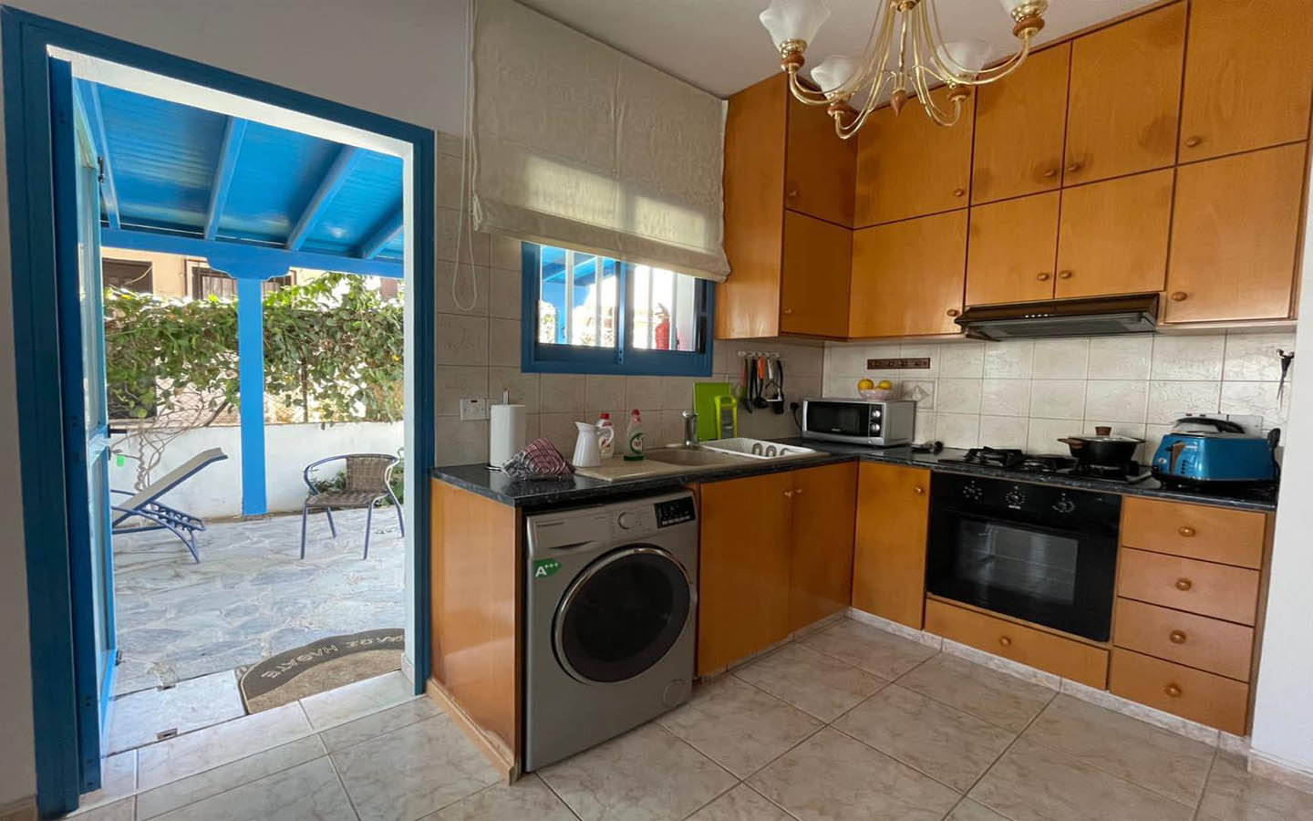 key-ready-ground floor-apartment-for-sale-paphos-cyprus13 3-Bedroom Apartment Divided into Two Separate Apartments