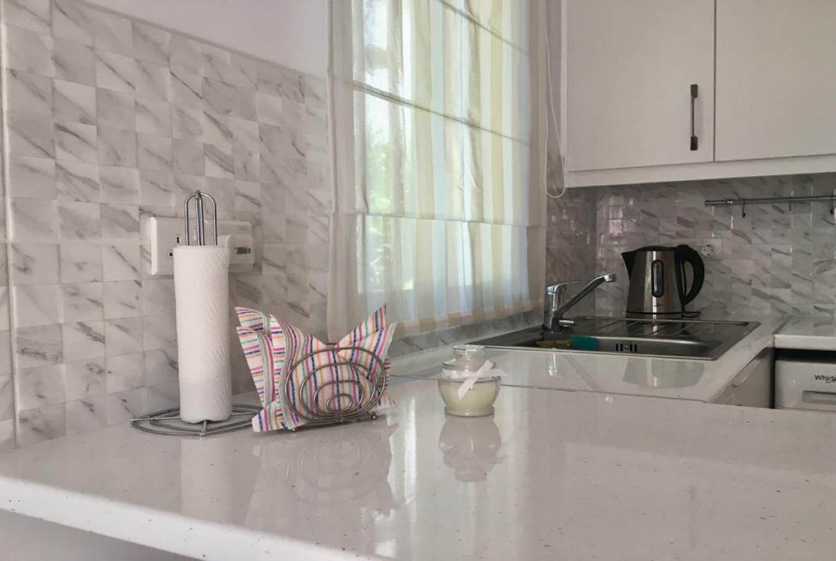 3-Bedroom Apartment Divided into Two Separate Apartments