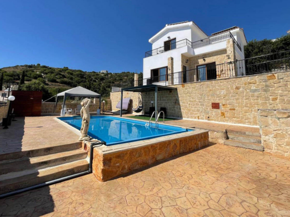 3-bedroom villa with spectacular view