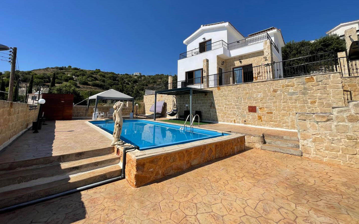 key-ready-house-for-sale-paphos-cyprus12 3-bedroom villa with spectacular view