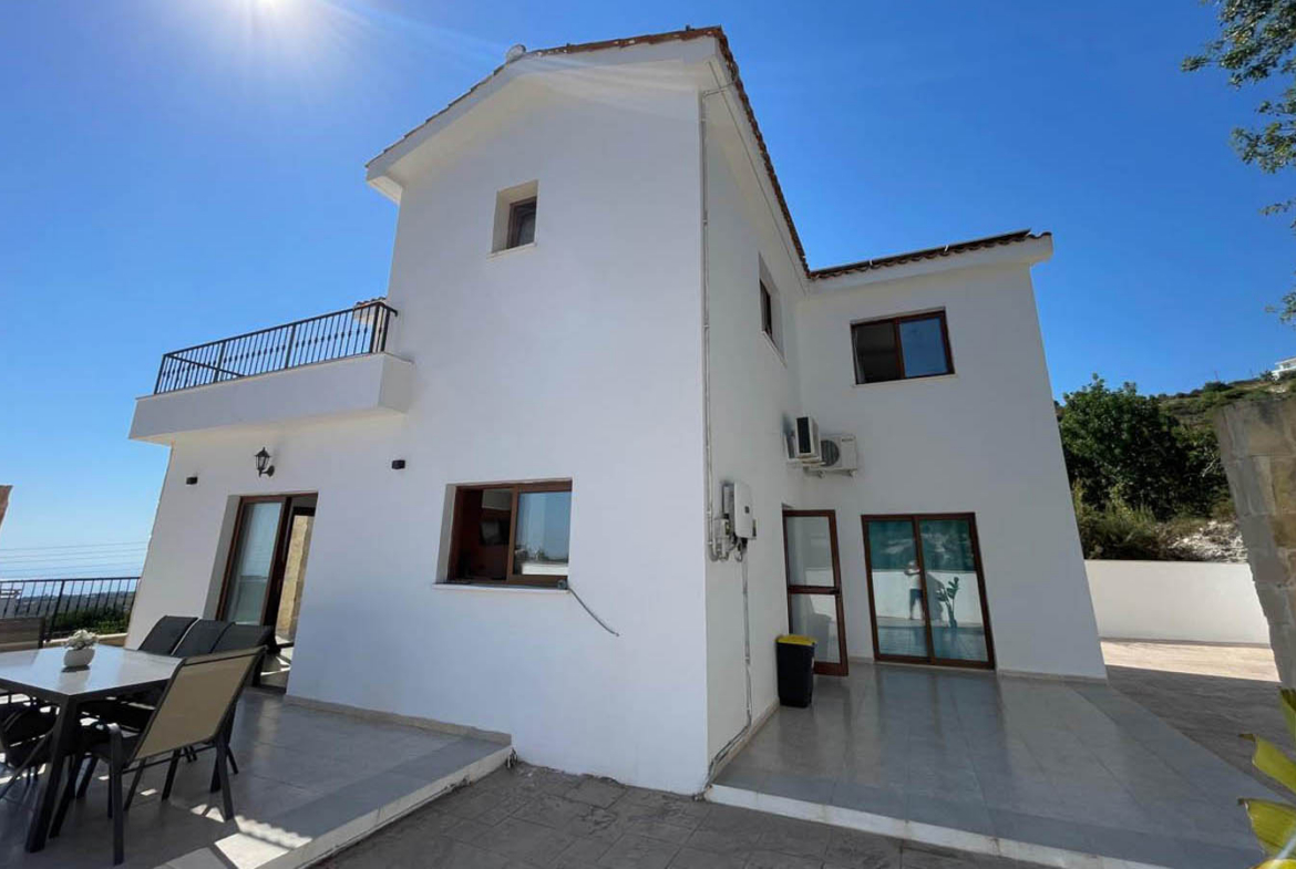 3-bedroom villa with spectacular view
