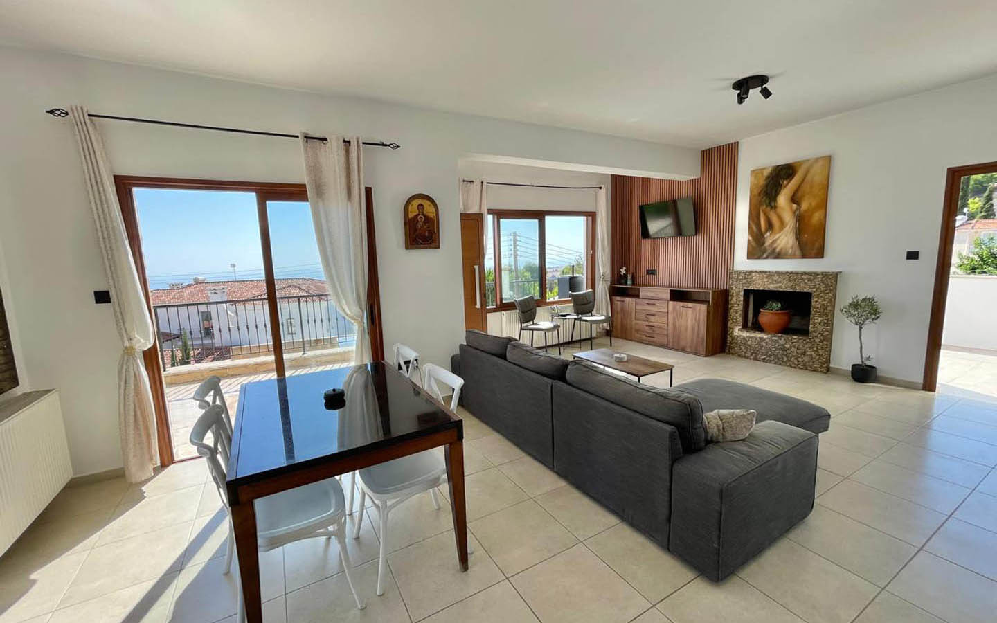 key-ready-house-for-sale-paphos-cyprus17 3-bedroom villa with spectacular view