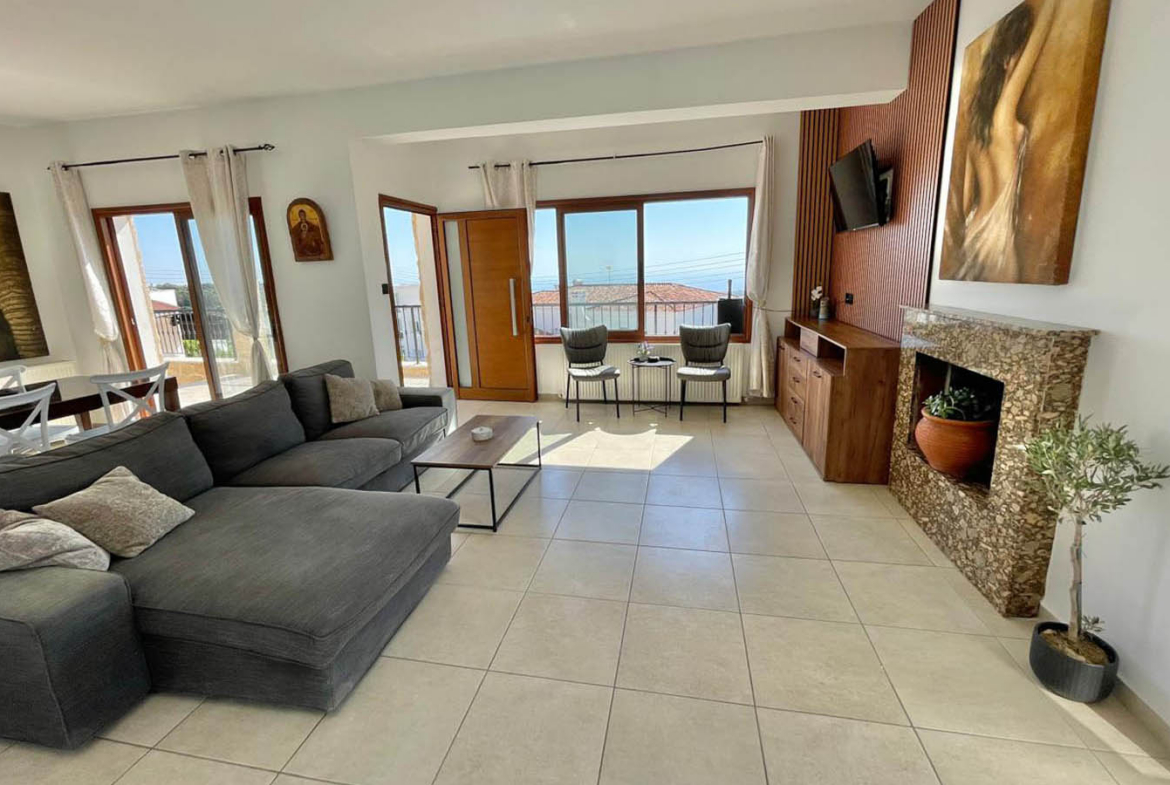 3-bedroom villa with spectacular view