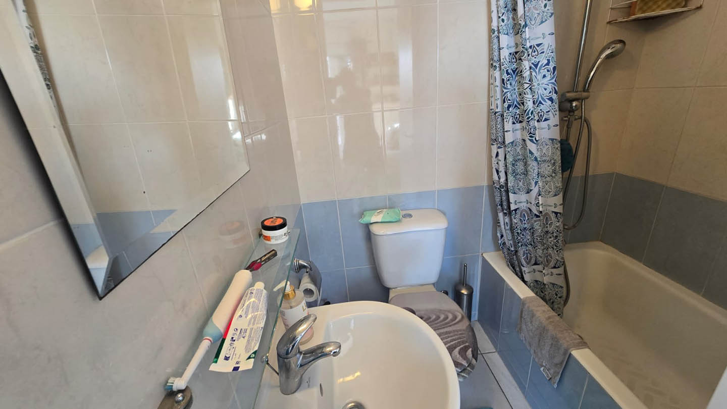 2-Bedroom Townhouse with right atmosphere, a convenient layout