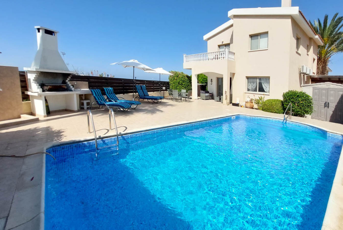 3-Bedroom Villa – a peaceful lifestyle in an established residential area