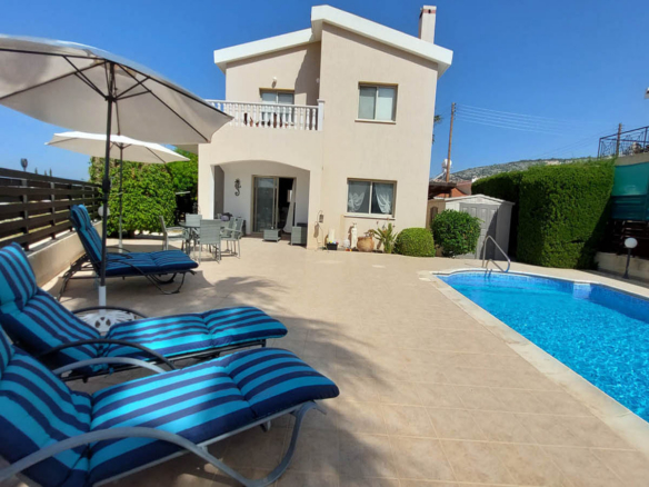 3-Bedroom Villa – a peaceful lifestyle in an established residential area