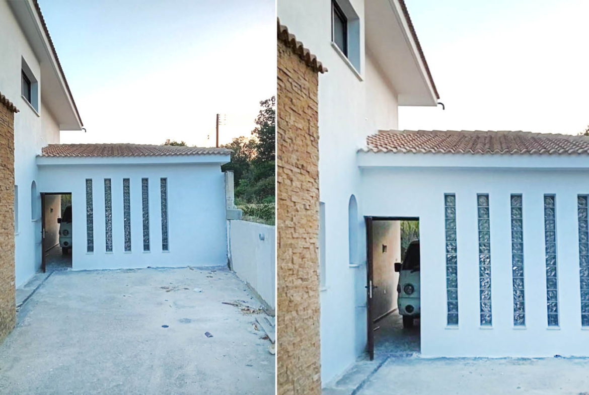 Family Villa with 4 Bedrooms on a Private 1,500 m² Plot