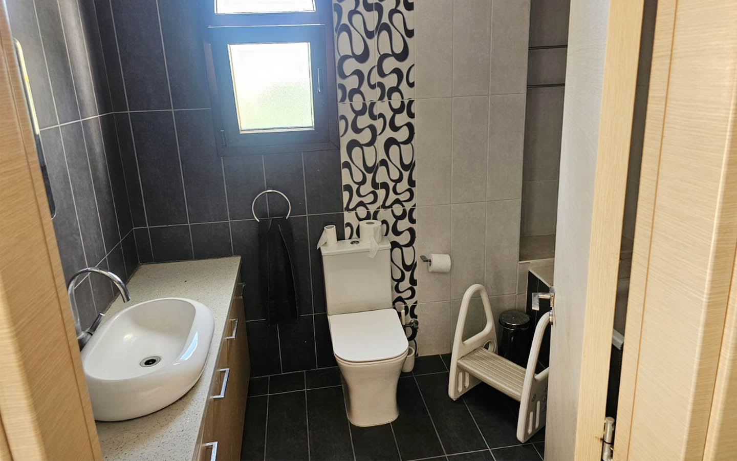 Family Villa with 4 Bedrooms on a Private 1,500 m² Plot