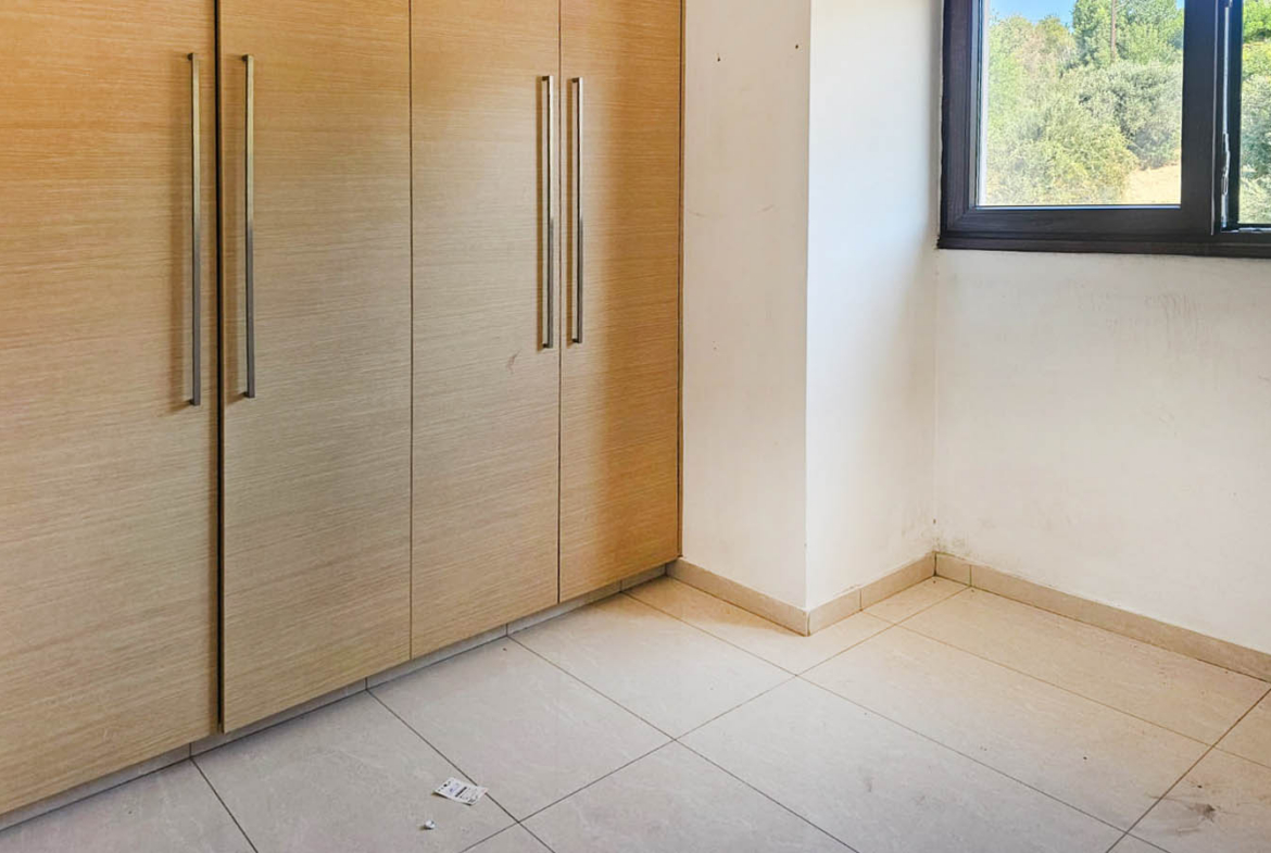 Family Villa with 4 Bedrooms on a Private 1,500 m² Plot