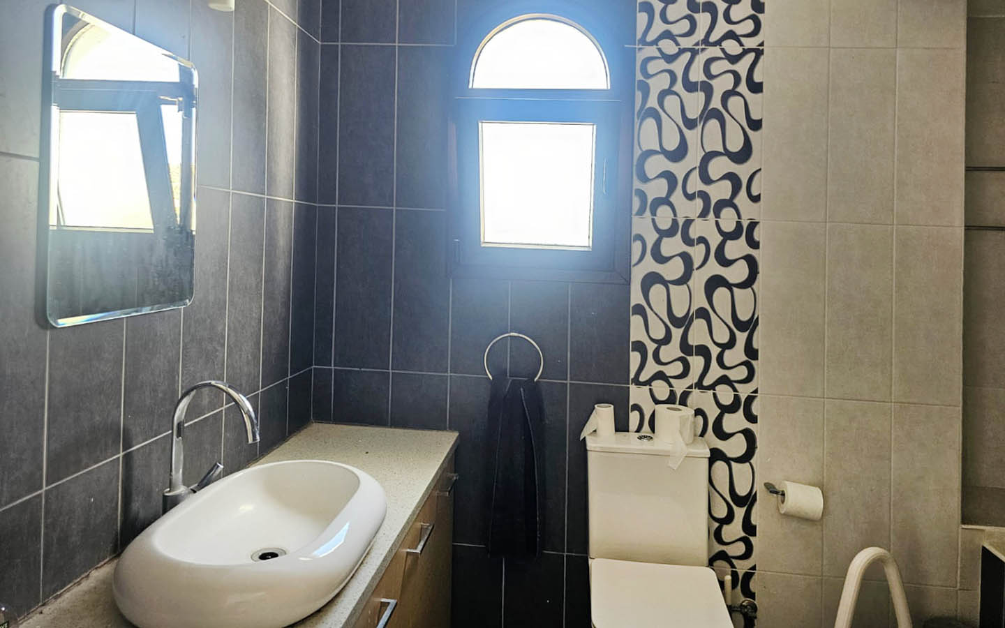 Family Villa with 4 Bedrooms on a Private 1,500 m² Plot