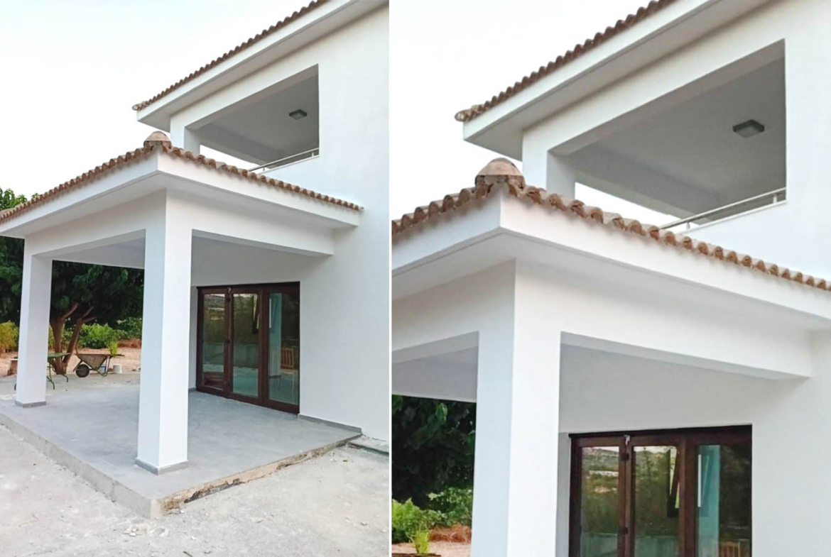 Family Villa with 4 Bedrooms on a Private 1,500 m² Plot
