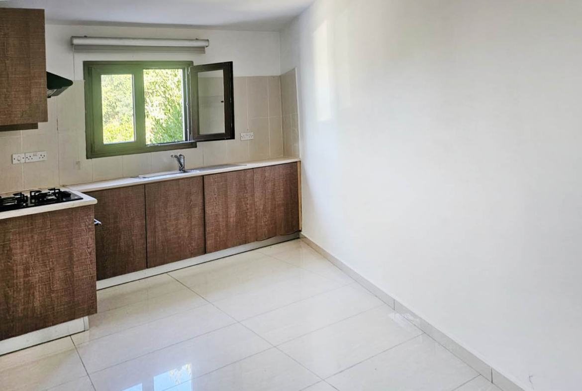 Family Villa with 4 Bedrooms on a Private 1,500 m² Plot
