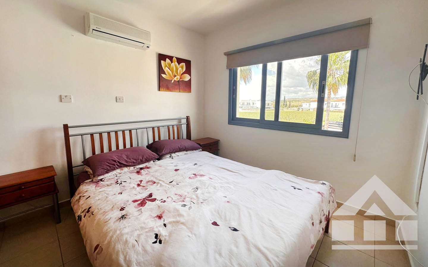 luxury-villa-preperty-for-sale-larnaca-cyprus13 3-Bedroom Villa with a Swimming Pool and Spacious Outdoor Area