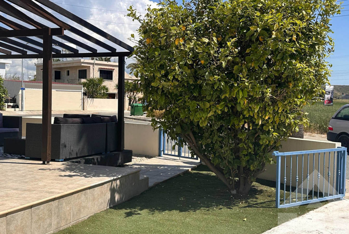 3-Bedroom Villa with a Swimming Pool and Spacious Outdoor Area