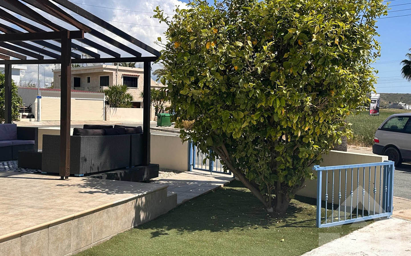 luxury-villa-preperty-for-sale-larnaca-cyprus5 3-Bedroom Villa with a Swimming Pool and Spacious Outdoor Area