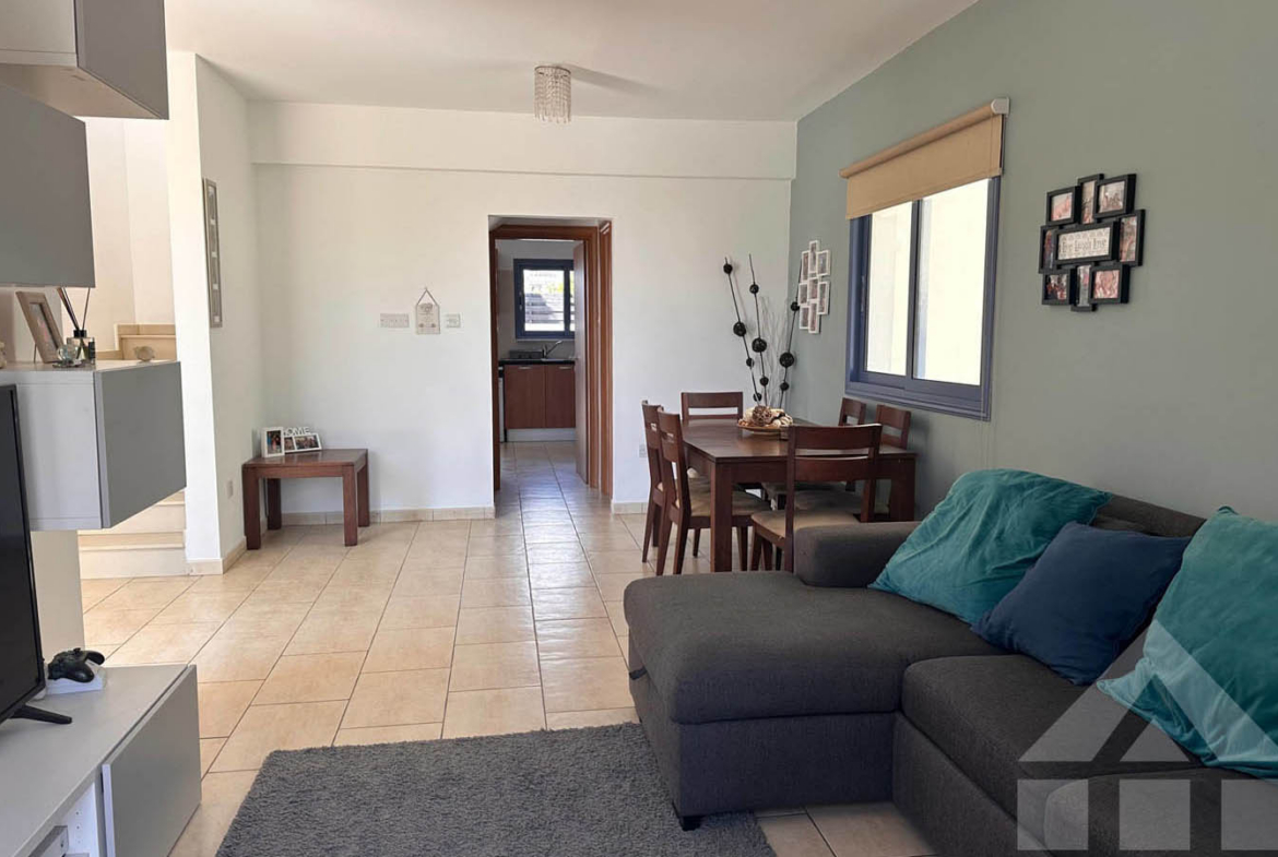 3-Bedroom Villa with a Swimming Pool and Spacious Outdoor Area