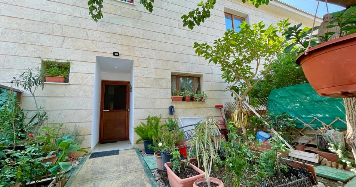 Super sized 2-3 Bedroom House near Airport Timi Region