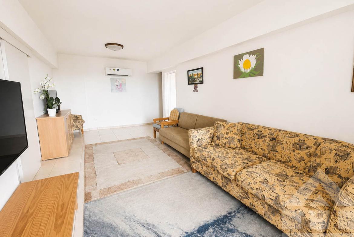 2-Bedroom Apartment – Attractive Permanent Home Near The Sea