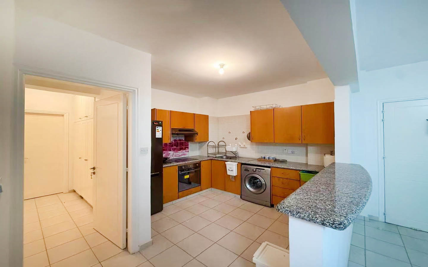 2-Bedroom Apartment with a Huge Veranda Overlooking the Pool