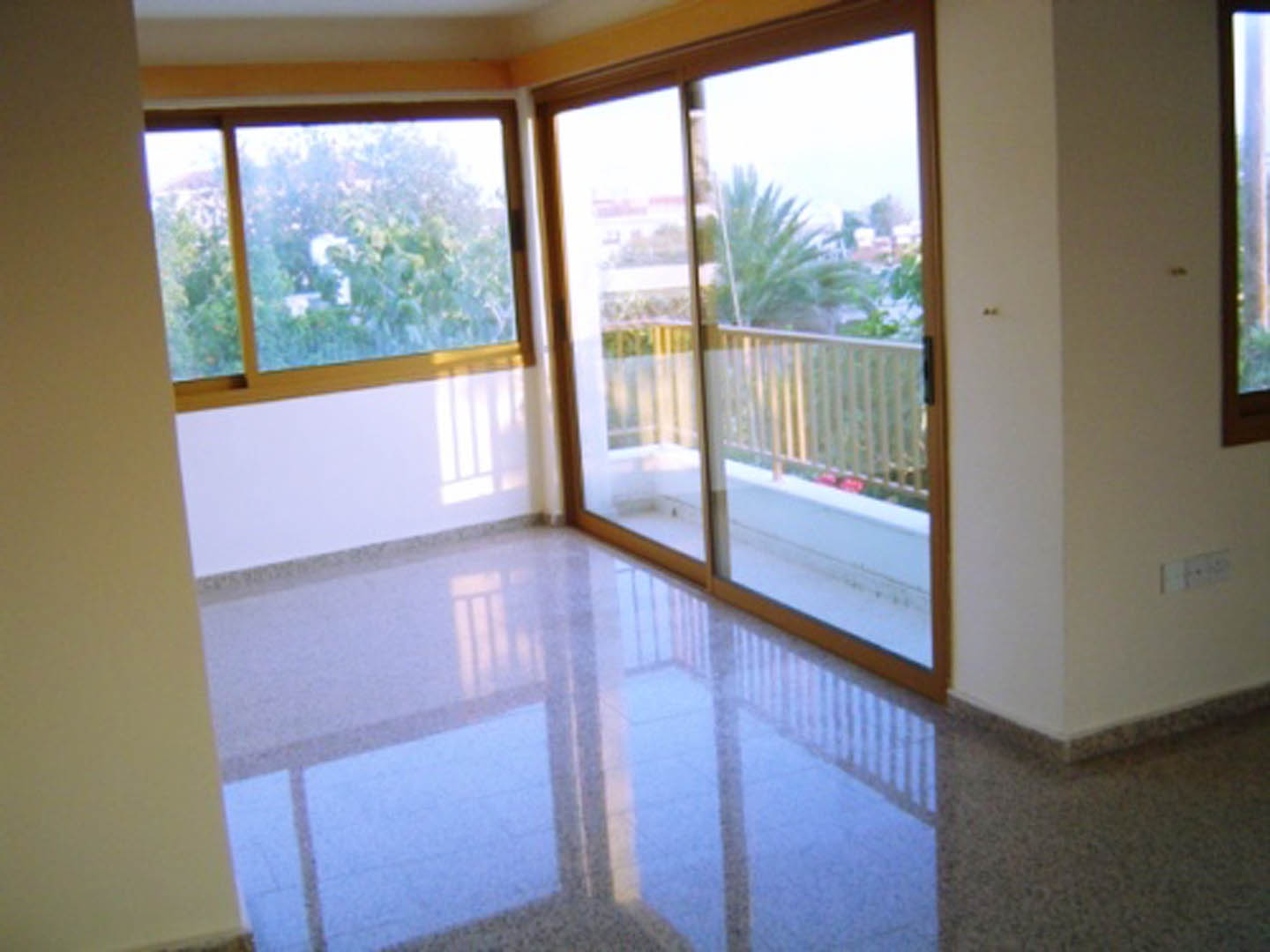 5-Bedroom House with Open Views and a Sea Panorama