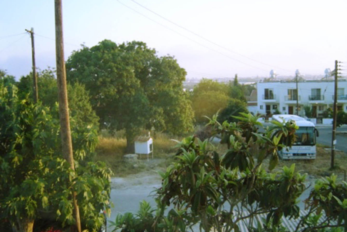 5-Bedroom House with Open Views and a Sea Panorama