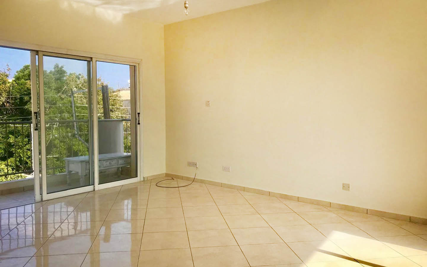 5-Bedroom House with Open Views and a Sea Panorama