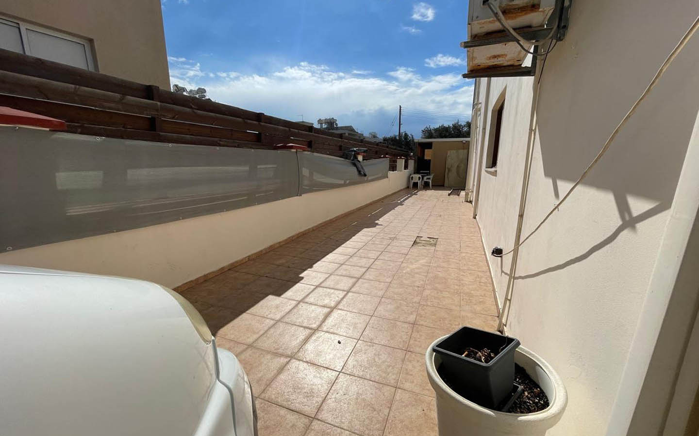 3-Bedroom Townhouse with a Private Veranda and Covered Parking