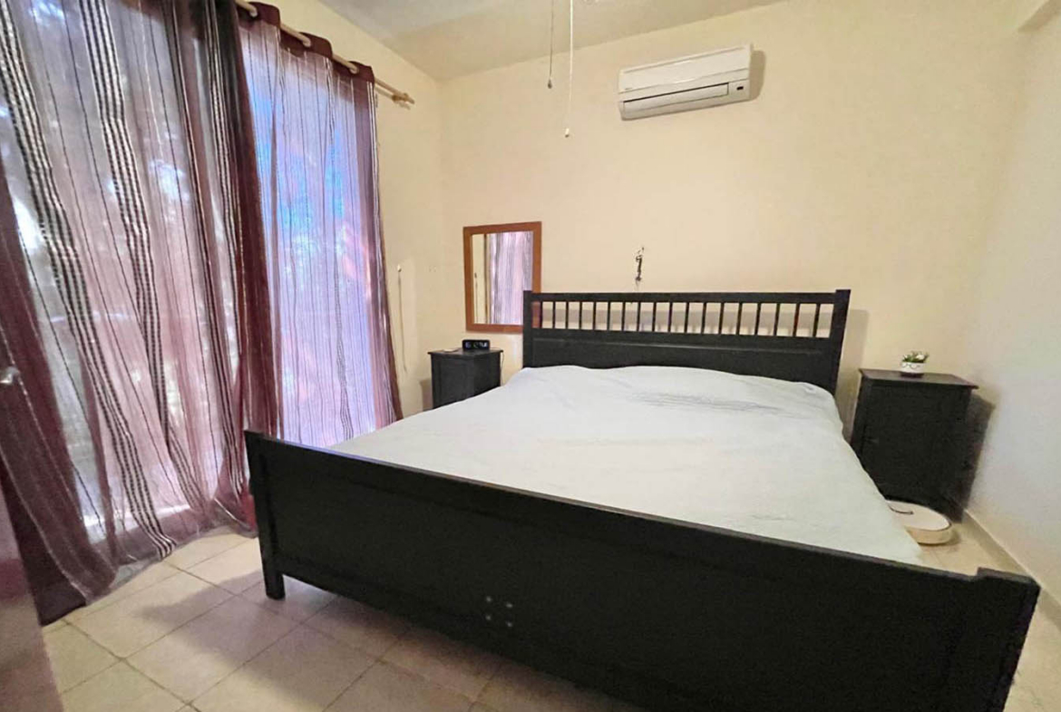 3-Bedroom Townhouse with a Private Garden and Spacious Roof Terrace