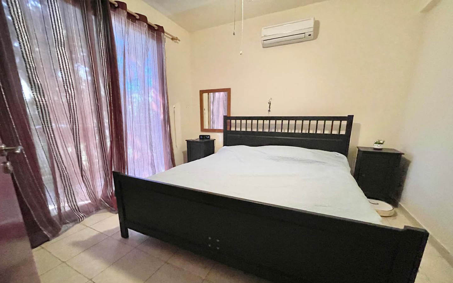 3-Bedroom Townhouse with a Private Garden and Spacious Roof Terrace