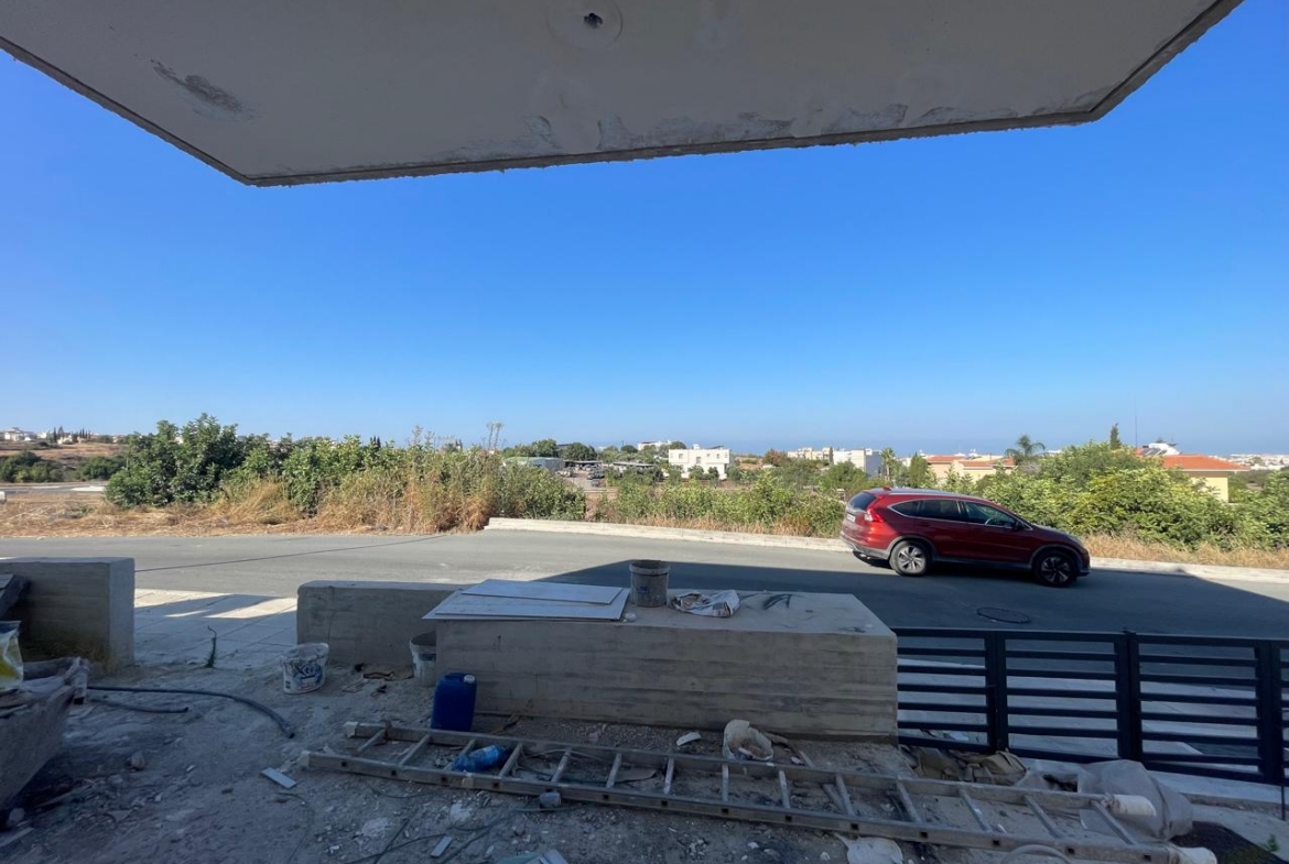 3-Bedroom Villa with the Opportunity to Complete the Interior to Your Own Taste