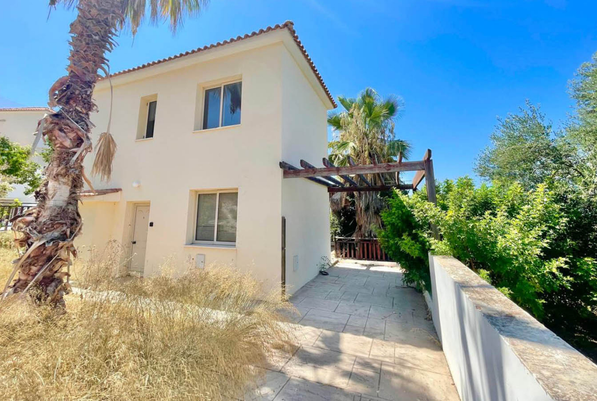 2-Bedroom Villa with Sea Views — Ready to Become a Beautiful and Welcoming Home