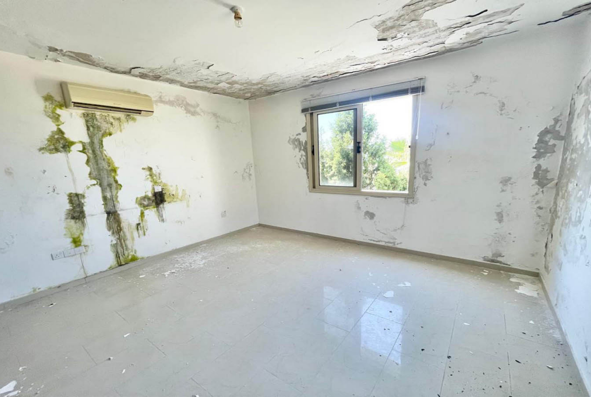 2-Bedroom Villa with Sea Views — Ready to Become a Beautiful and Welcoming Home