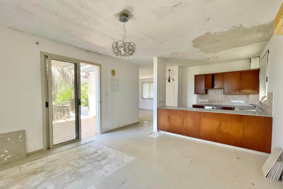 2-Bedroom Villa with Sea Views — Ready to Become a Beautiful and Welcoming Home