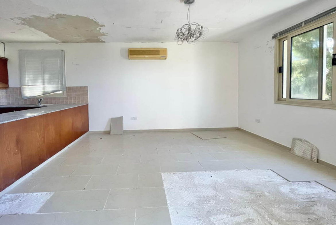 2-Bedroom Villa with Sea Views — Ready to Become a Beautiful and Welcoming Home