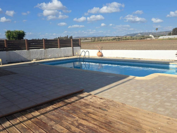 3 bedroom Villa with Pool and Sea View Just Steps from the Beach