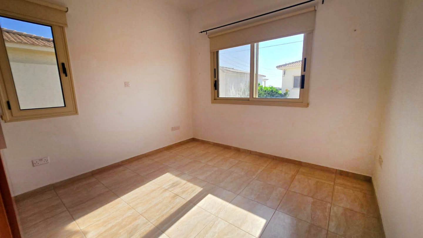 key-ready-villa-for-sale- paphos-cyprus13 3 bedroom Villa with Pool and Sea View Just Steps from the Beach